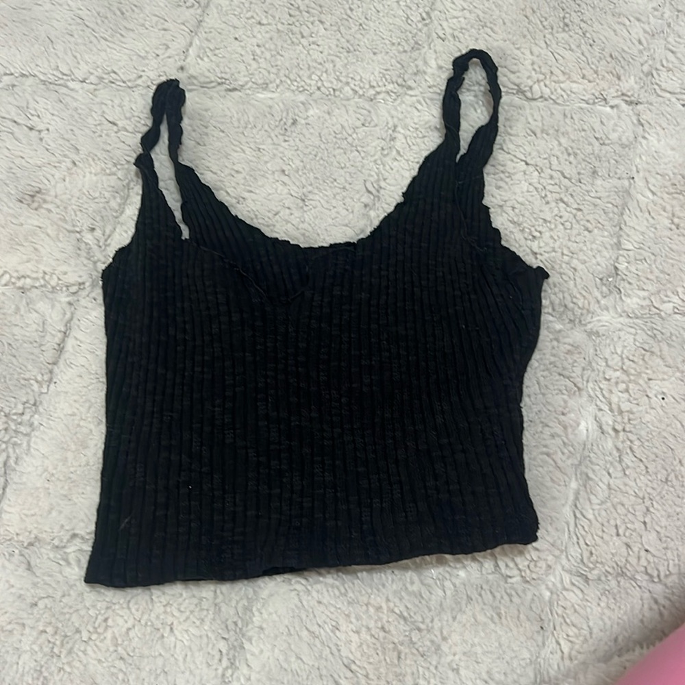 black crop top